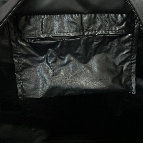 Like new Walt Disney World bag - Picture 4 of 9